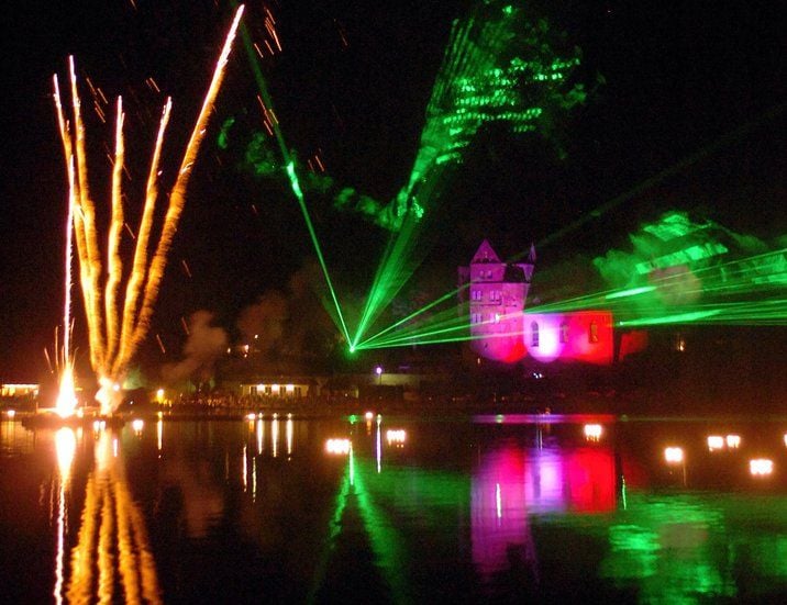 „See in Flammen“ am Süßen See in Seeburg