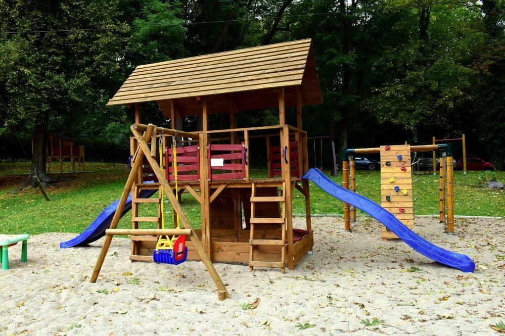 Neue Spielgeräte sind entstanden.