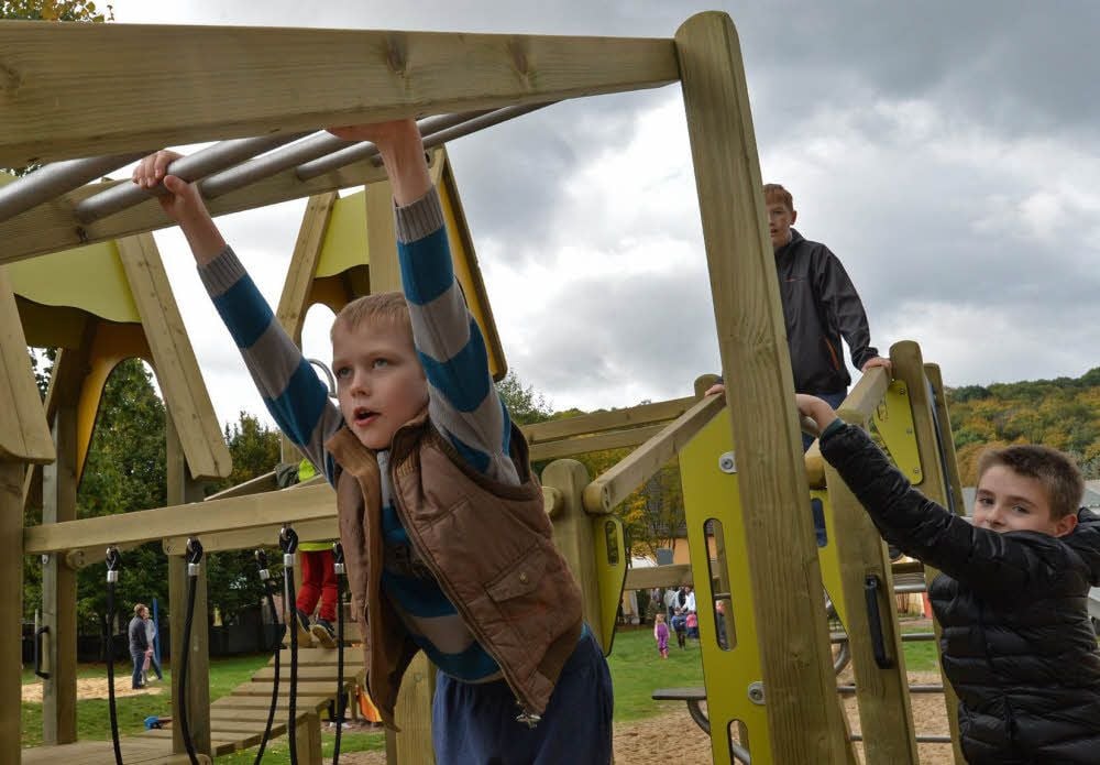 Mit Hilfe von Spenden, die die Frecklebener gesammelt haben, konnte ein neuer Spielplatz gebaut werden.