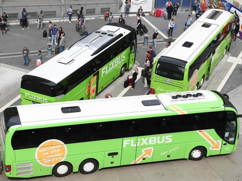 Die grünen Busse des Branchenprimus Flixbus bedienen nach mehreren Übernahmen in Deutschland 95 Prozent des Marktes. Foto: Arne Dedert