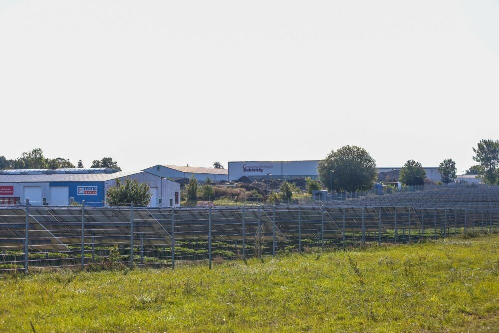 Blick auf das Gewerbegebiet in der Gemeinde Barnstädt heute