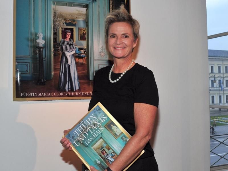Gloria von Thurn und Taxis stellt den Bildband „Thurn und Taxis - Das Haus” bei Sotheby's in München vor. Foto: Ursula Düren