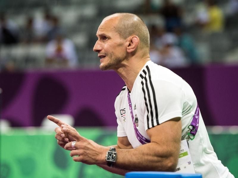 Sportdirektor Jannis Zamanduridis zeigt sich mit den deutschen Ringern hochzufrieden. Foto: Bernd Thissen