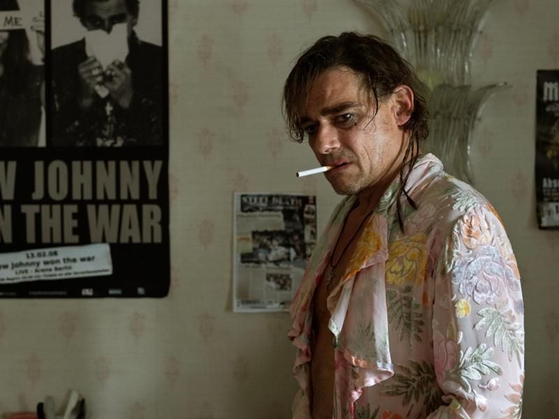 Martin Feifel als Johnny in „Die Welt der Wunderlichs”. Foto: X-Verleih