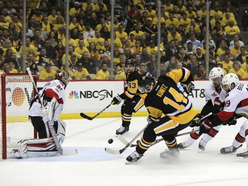 Chris Kunitz (Nr. 14) erzielte den entscheidenden Treffer für Pittsburgh. Foto: Keith Srakocic