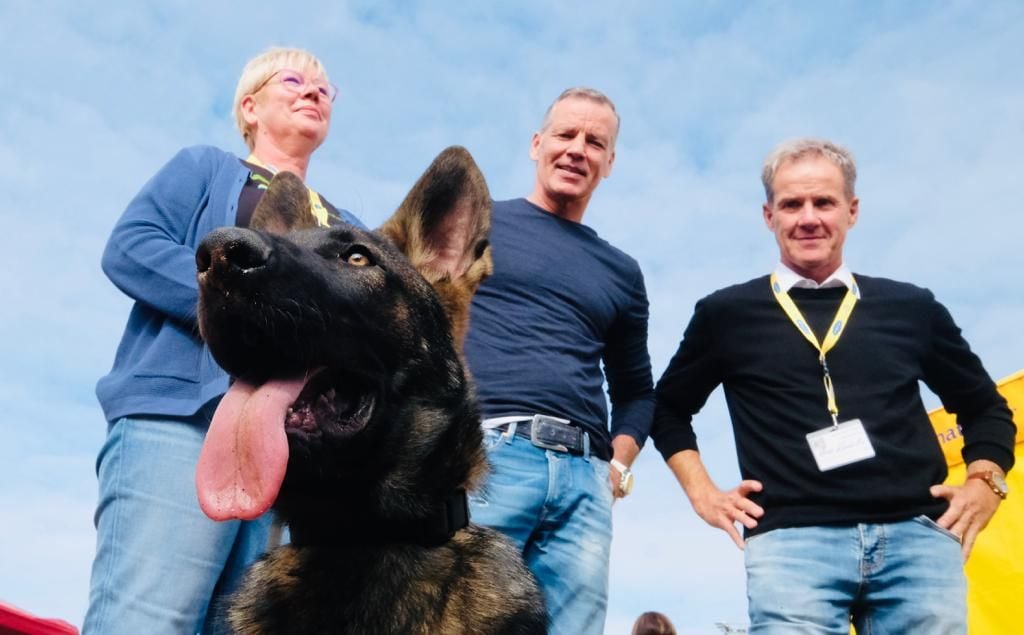 Henry Maske bei Bundessiegerprüfung des Vereins für Deutsche Schäferhunde in Halle.