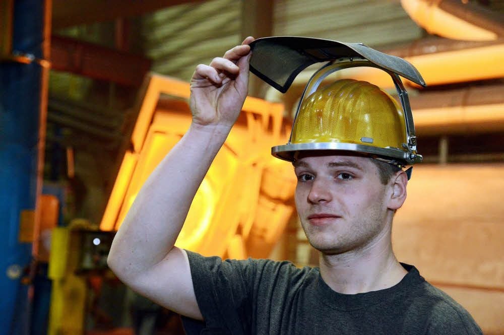Alexander Dunse aus Zeitz erlernt den Beruf des Gießereimechanikers.