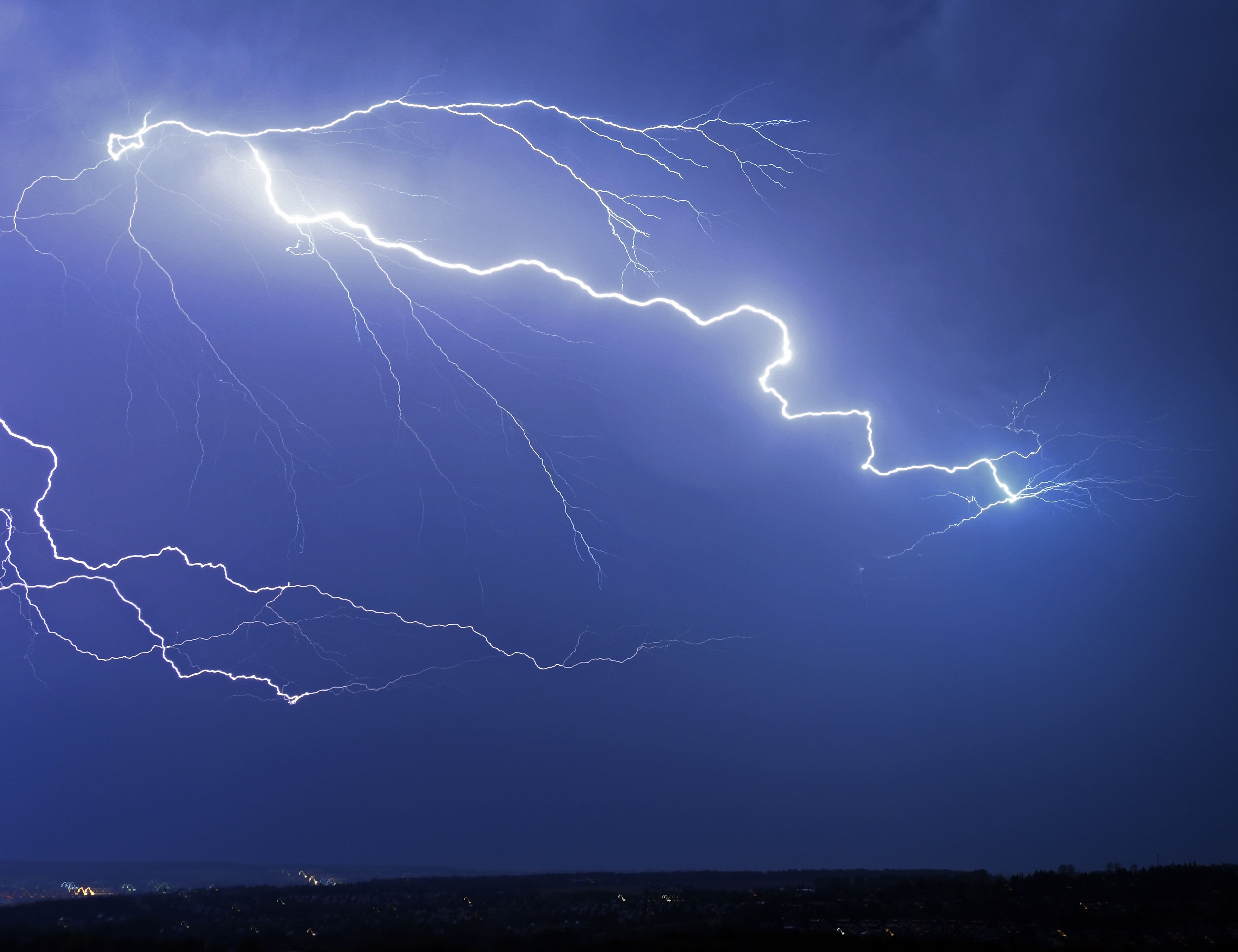 Ein Gewitter entlädt sich