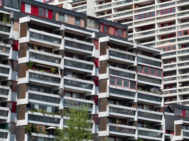 Die Immobilienpreise steigen in Deutschland auch während der Krise weiter. Foto: Hilal Özcan/dpa