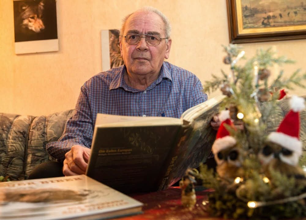 Fachliteratur über Natur und Umwelt hat der Annaburger Klaus Nehring immer griffbereit.