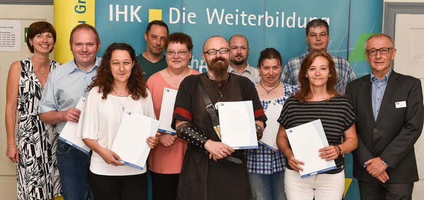 Betreut vom IHK-Bildungszentrum und der Gesa, haben neun Teilnehmer eine Ausbildungsmaßnahme zum Gästeführer erfolgreich absolviert.