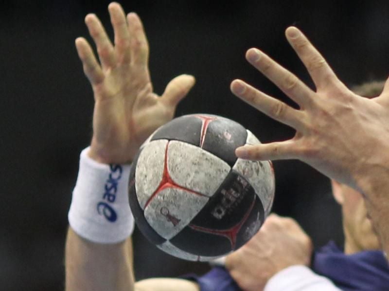 Bei der Handball-WM in Ägypten startet Deutschland gegen Uruguay in die Vorrunde. Foto: Jens Wolf/dpa-Zentralbild/dpa