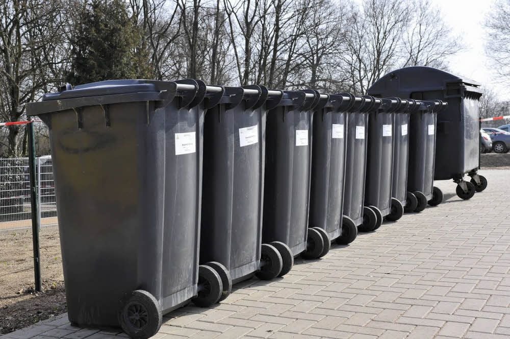 Wann Termine für die Müllentsorgung im Salzlandkreis sind, könnten Kunden auch über eine App abrufen.