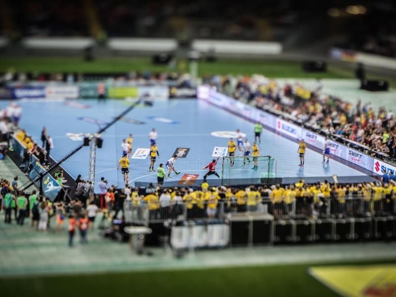 Der Deutsche Handballbund wird im Oktober zum dritten Mal einen Tag des Handballs ausrichten - dieses Mal in Hannover. Foto: F. Rumpenhorst