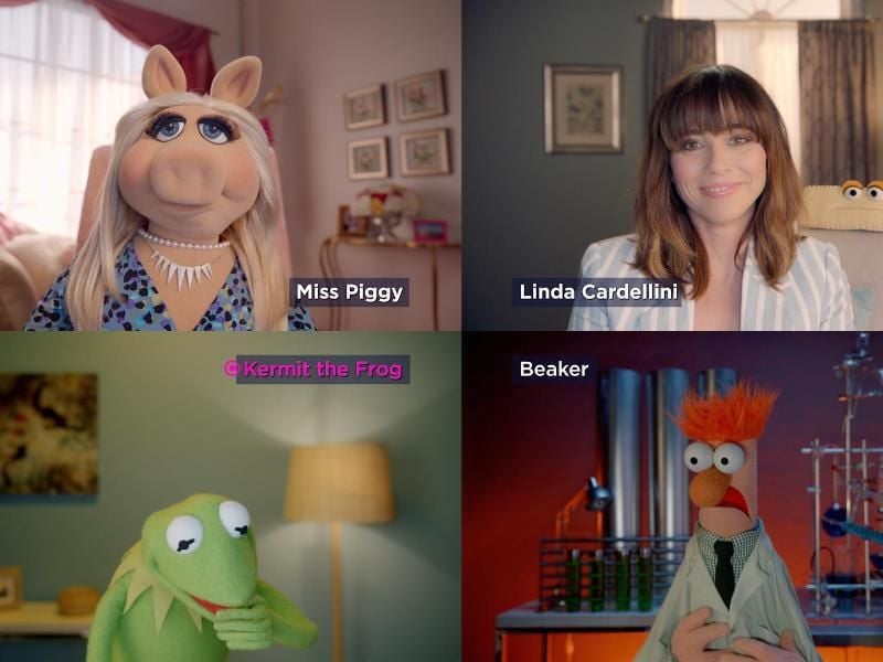 Schauspielerin Linda Cardellini in einer Videokonferenz mit Miss Piggy, Kermit und Beaker. Foto: Disney+/dpa