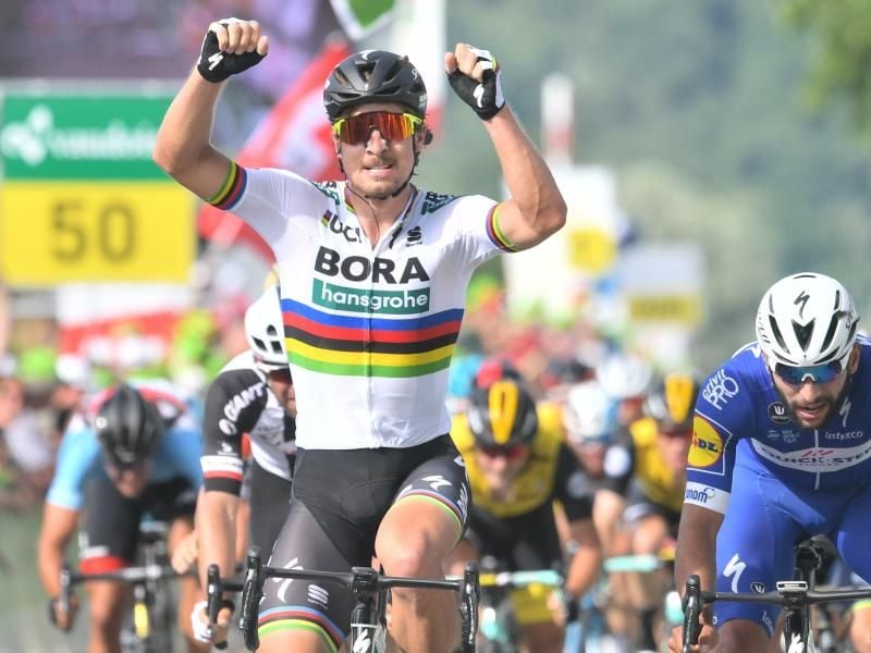 Peter Sagan jubelt über seinen Etappensieg bei der Tour de Suise. Foto: Gian Ehrenzeller/KEYSTONE