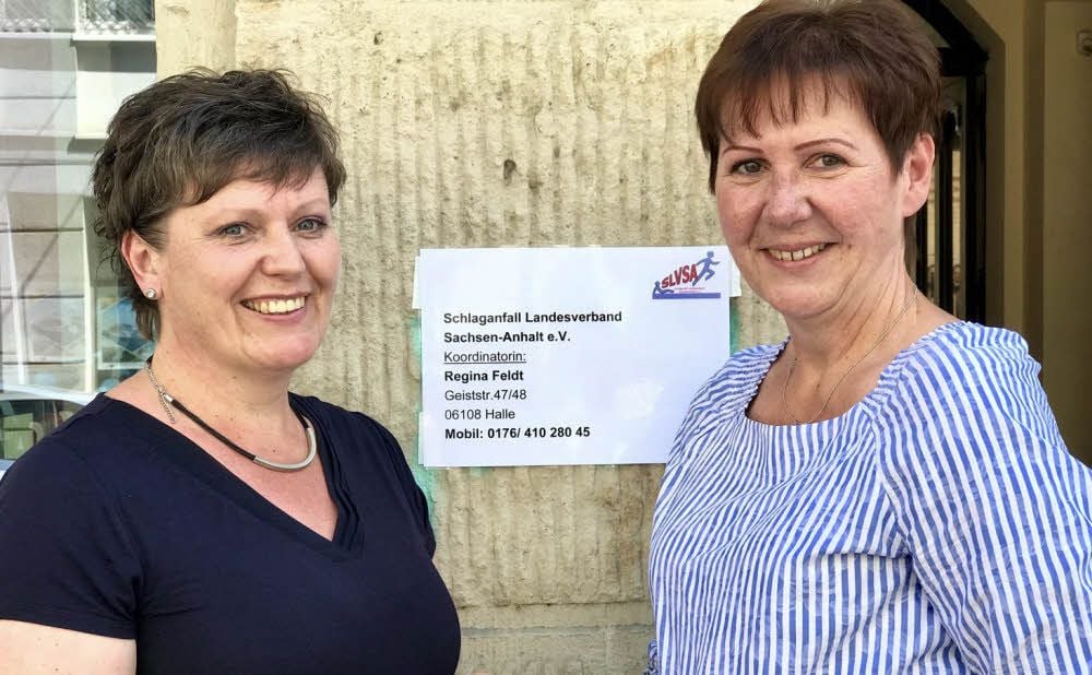 Regina Feldt (links) koordiniert das Projekt. Gabriele Maß ist bereits ehrenamtliche Schlaganfallhelferin.