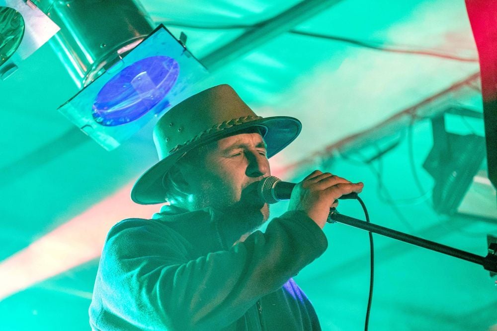 Detlef Dutz sorgte für eine volle Tanzfläche im Bummibad.