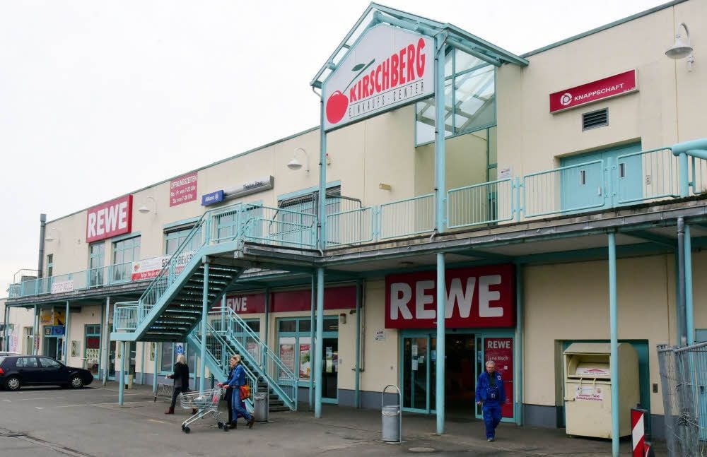 Zum Lebensmitteldiscounter Rewe im Hohenmölsener Kirschberg-Center wird sich eine Rossmann-Drogerie-Filiale gesellen.