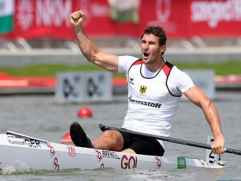 Sebastian Brendel gewann bei der Kanu-WM Gold über die 500 Meter. Foto: Tamas Kovacs/MTI/AP