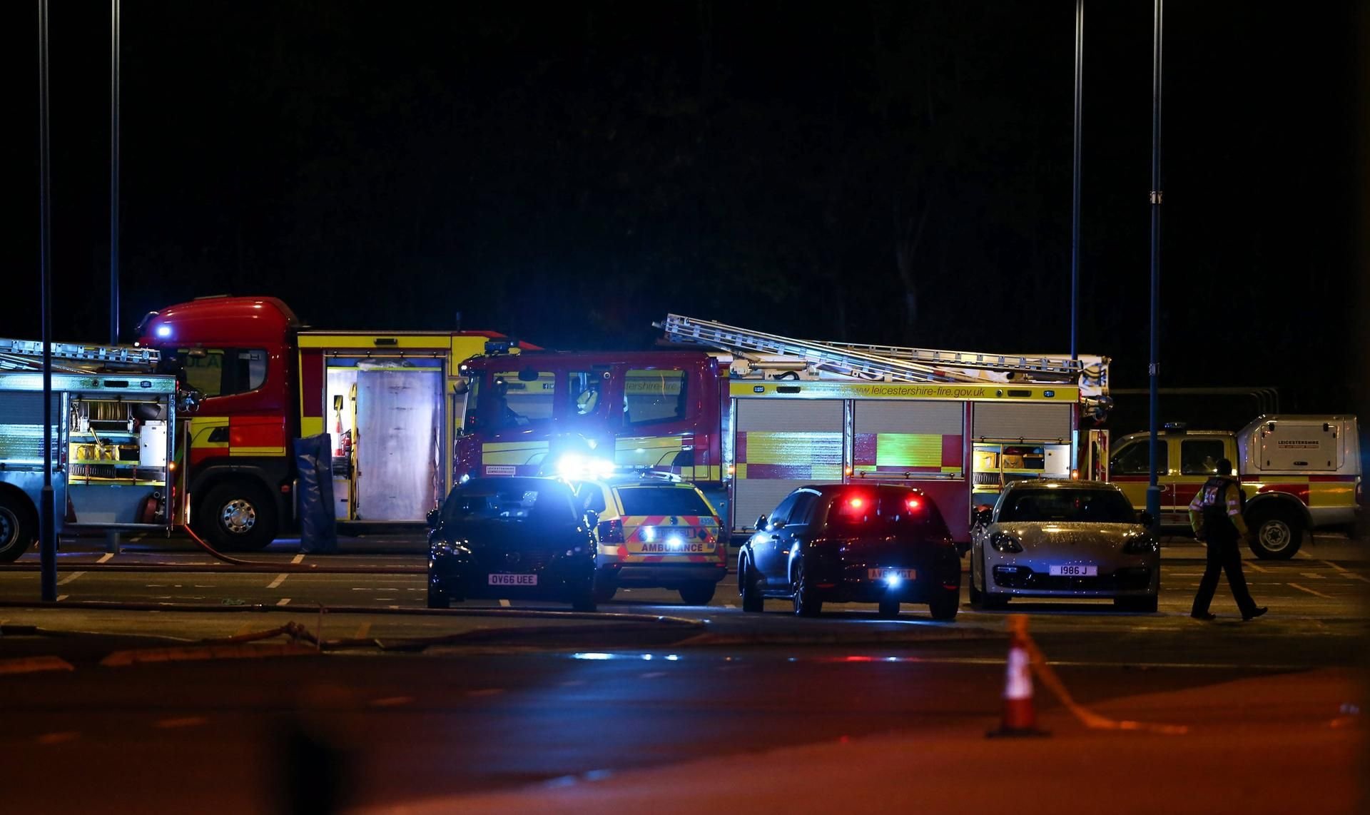 Rettungskräfte sind am Unfallort eingetroffen.