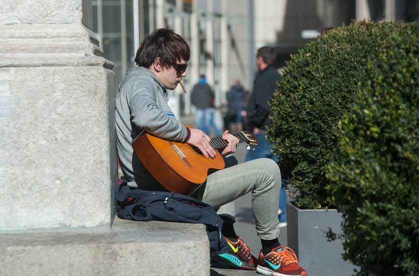 Musizieren zu Füßen Händels: Dafür braucht man Selbstbewusstsein.
