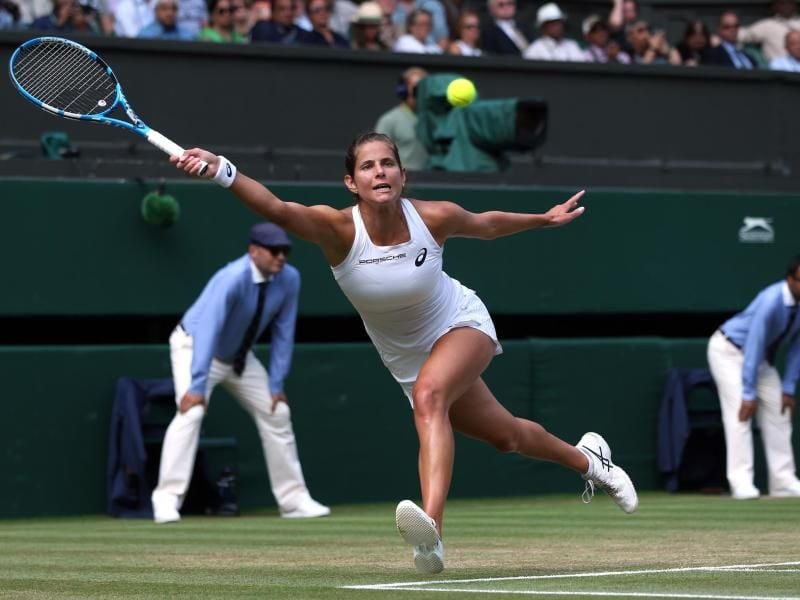 Julia Görges hingegen unterlag im Wimbledon-Halbfinale der US-Amerikanerin Serena Williams. Foto: Jonathan Brady/PA Wire