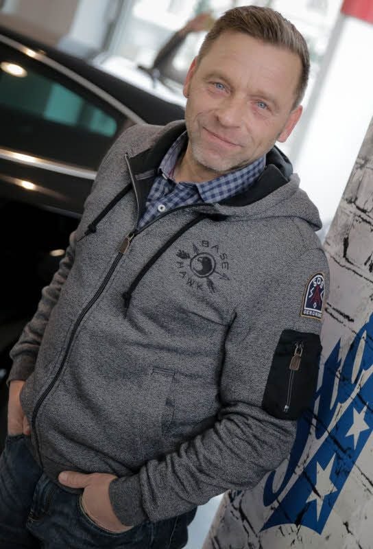 Thomas „Icke“ Häßler wird am 21. Juni mit weiteren bekannten Ex-Profis in Freyburg spielen.