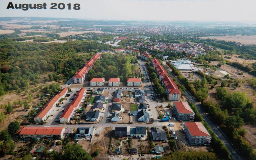 Aktuelles Luftbild: Am Michaelisholz in Naumburg ist in den vergangenen 22 Jahren viel passiert.