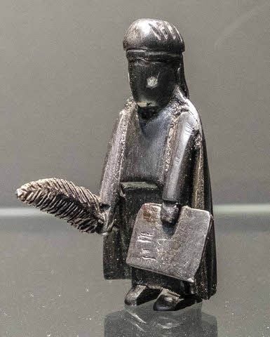 Dieser Luther, der an die Spielzeug-Figur erinnert, stammt aus Tansania.