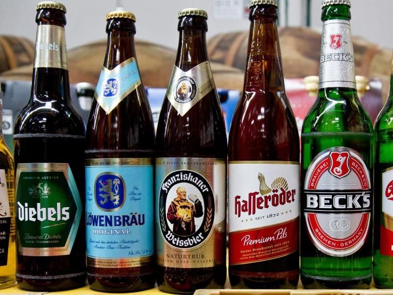 Bierflaschen des Konzerns Anheuser-Busch Inbev. Foto: Daniel Karmann