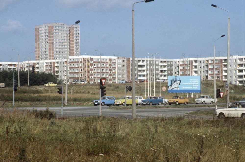 Lütten Klein im Nordwesten Rostocks, aufgenommen vor 1989. In diesem Wohnviertel wuchs der Berliner Soziologe Steffen Mau auf.