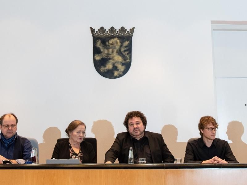 Die Schauspieler Markus Majowski (l-r), Marianne Sägebrecht, Joern Hinkel, Regisseur, Ronny Miersch und Thorsten Nindel. Foto: Swen Pförtner