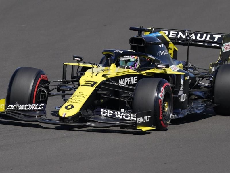 Das Werksteam von Renault F1 will den Protest gegen eine Entscheidung der Sportkommissare zurückzuziehen. Foto: Will Oliver/POOL EPA/AP/dpa