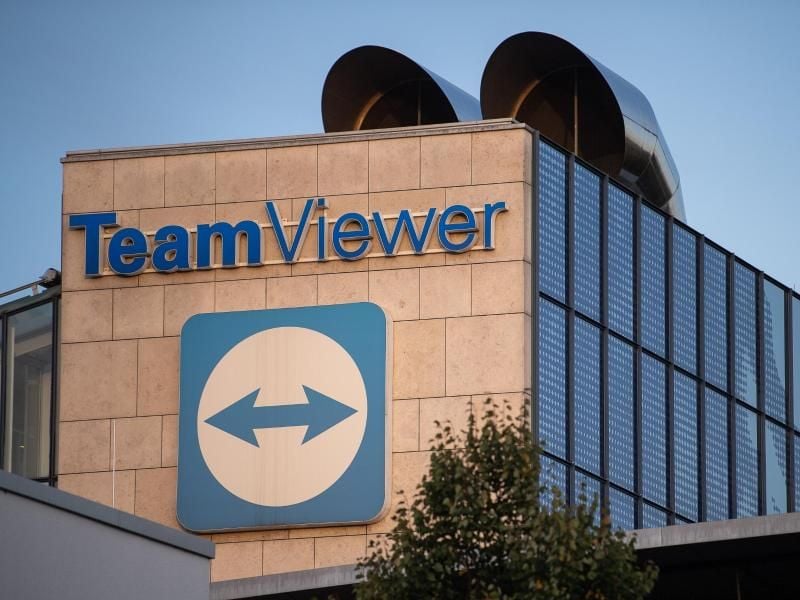 Das Logo des Software-Herstellers Teamviewer am Hauptsitz des Unternehmens in Göppingen. Foto: Sebastian Gollnow