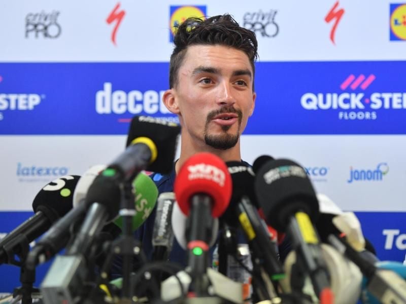 Julian Alaphilippe trat ohne das Gelbe Trikot vor die Weltpresse. Foto: David Stockman/BELGA