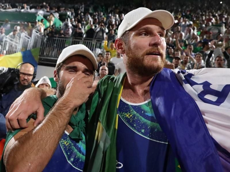 Alison und Bruno Schmidt sind Olympiasieger im Beachvolleyball. Foto: Alejandro Ernesto