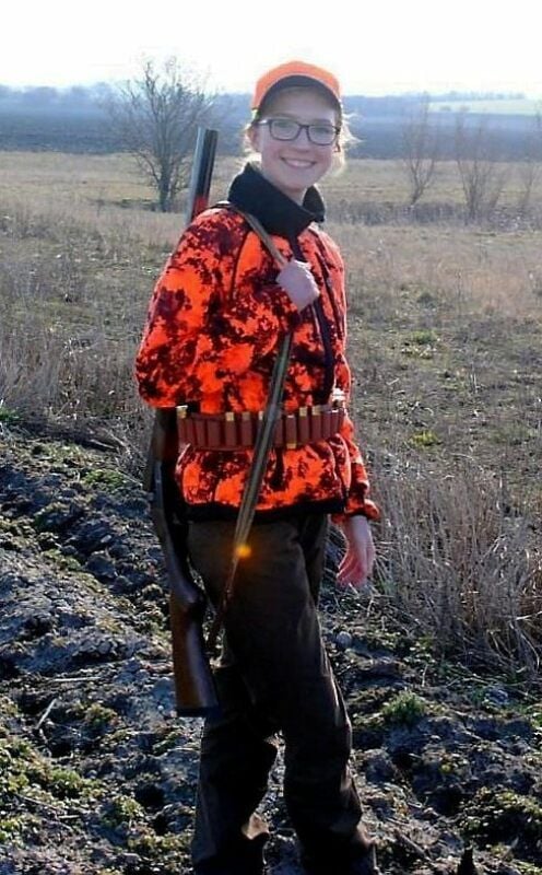 Lea-Marie Hornig aus Goldschau liebt die Jagd und besitzt einen Jugendjagdschein.