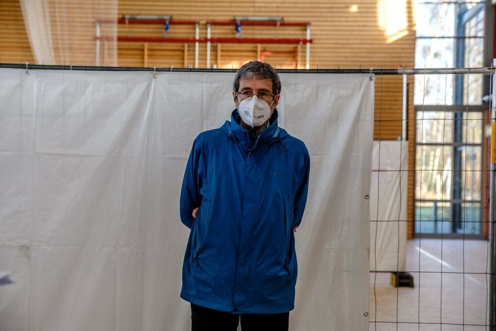 Amtsarzt Michael Hable im Impfzentrum
