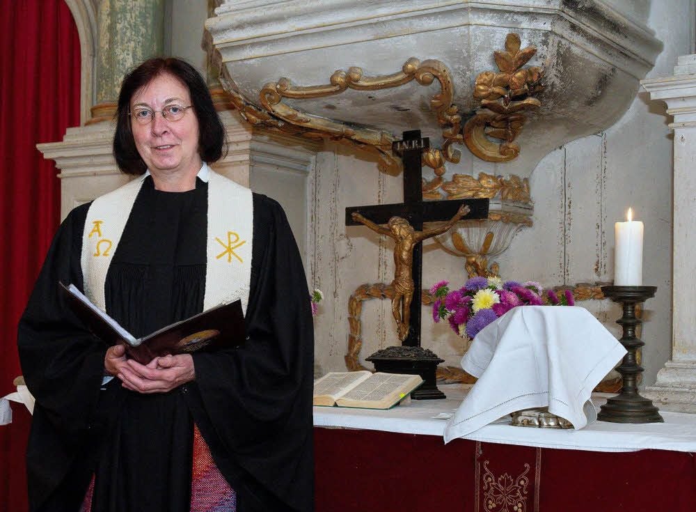 In Gröst hielt Eva-Maria Osterberg Sonntag einen Vorstellungsgottesdienst. Montag wurde sie als neue Pfarrerin von Braunsbedra gewählt.