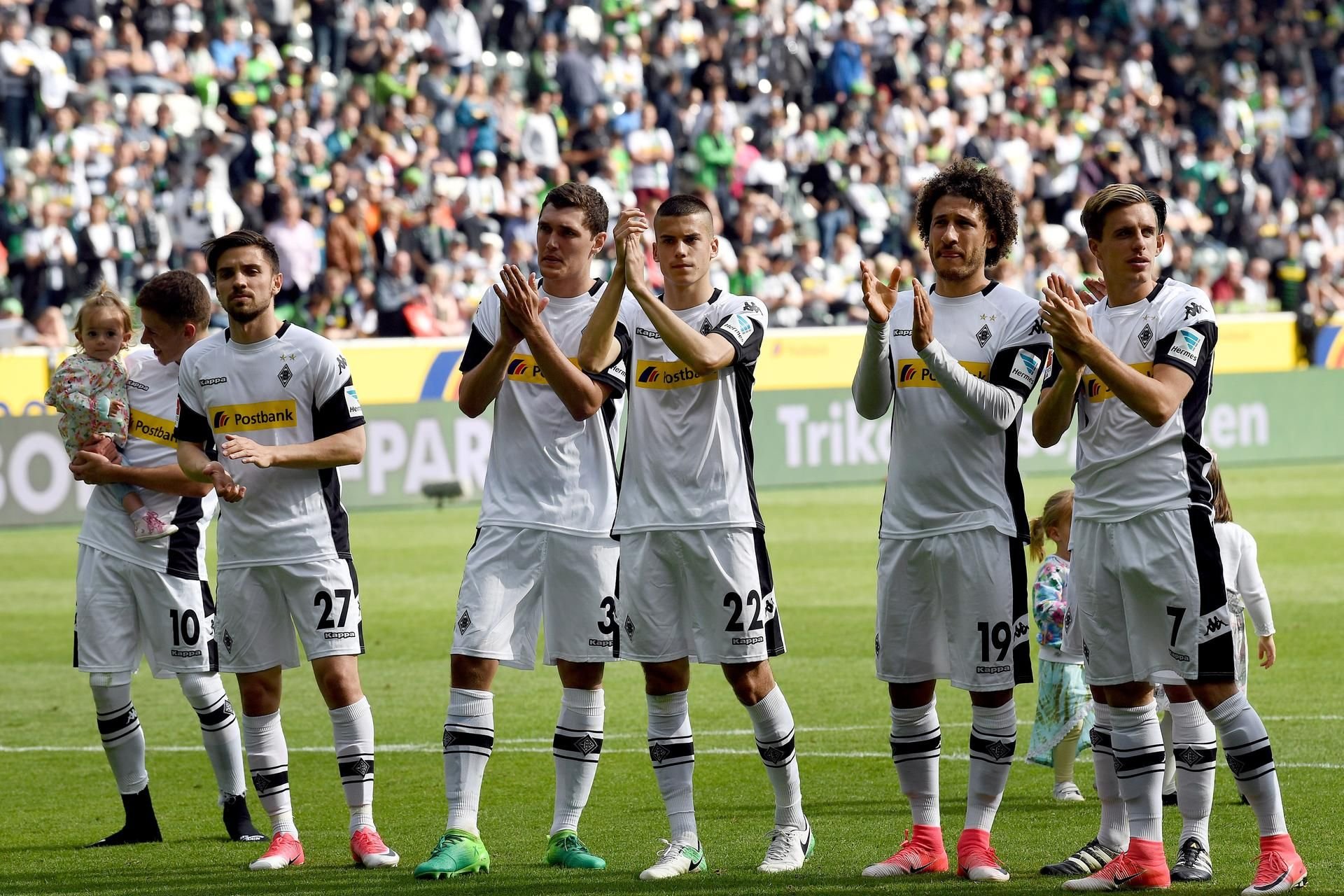 Abschied von den Fans zur Sommerpause: Spieler von Borussia Mönchengladbach