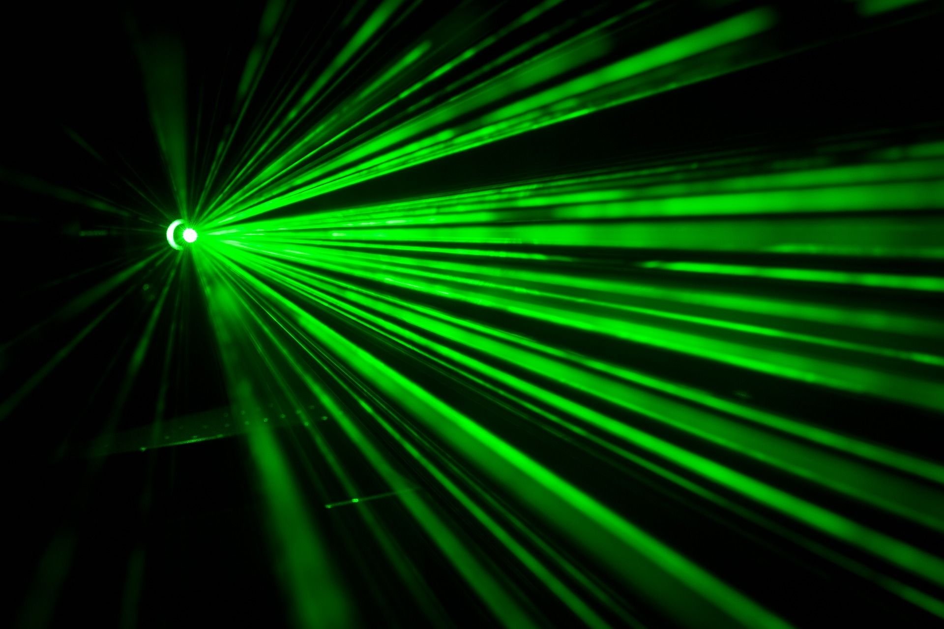 Weil er einen 17-Jährigen mit einem Laserpointer schwer verletzt hat, wird ein 20-Jähriger zu einer Geldstrafe von 1.000 Euro verurteilt.