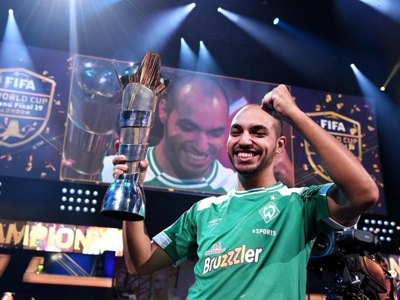 Der Werderaner MoAuba ist Weltmeister in FIFA 19. Foto: Getty Images/FIFA