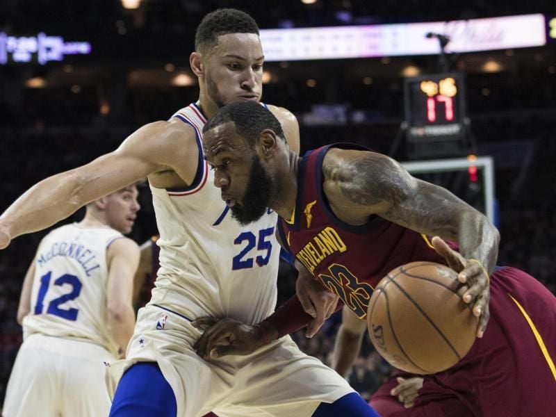 In Playoff-Form: LeBron James (r) von den Cleveland Cavaliers. Foto: Chris Szagola