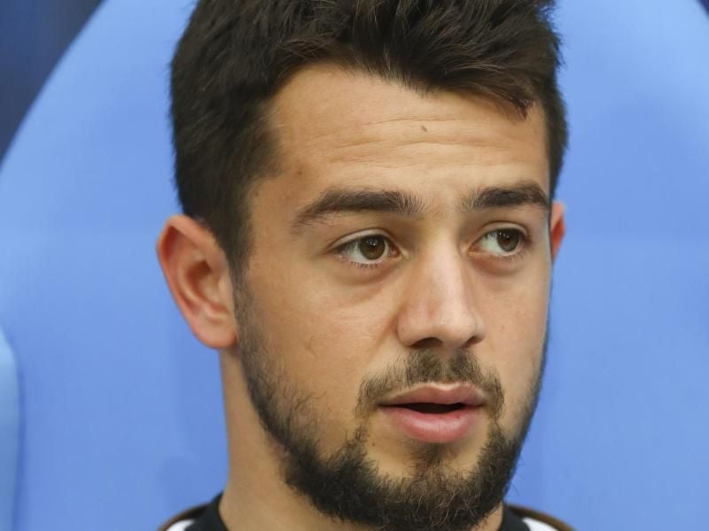 Der ehemalige Bundesliga-Profi Amin Younes engagiert sich seit Jahren in Libanon. Foto: Christian Charisius/dpa