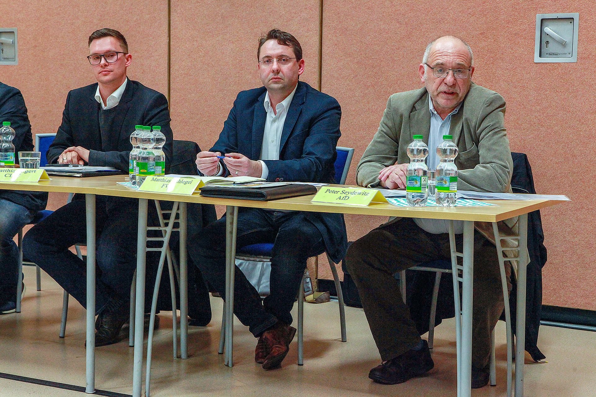 Die Kandidaten für die Bürgermeisterwahl: Matthias Egert, Matthias Schlegel und Peter Seydewitz (v. l.) beim Forum in Zörbig