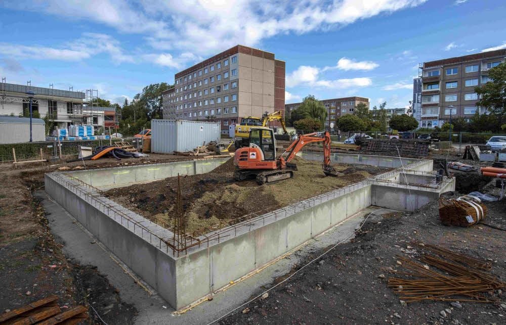 Südlich der Straße haben die Arbeiten begonnen.