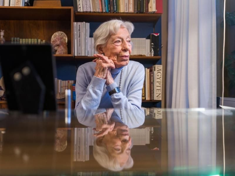 Die 103-jährige Innenarchitektin Ingeborg Wolf. Foto: Frank Rumpenhorst