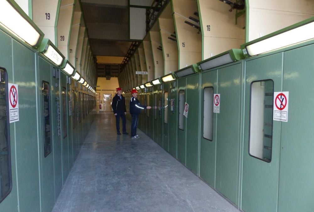 Das alte Umspannwerk verfügte über mehrere solcher Korridore, in denen sich die Schaltanlagen befunden haben.