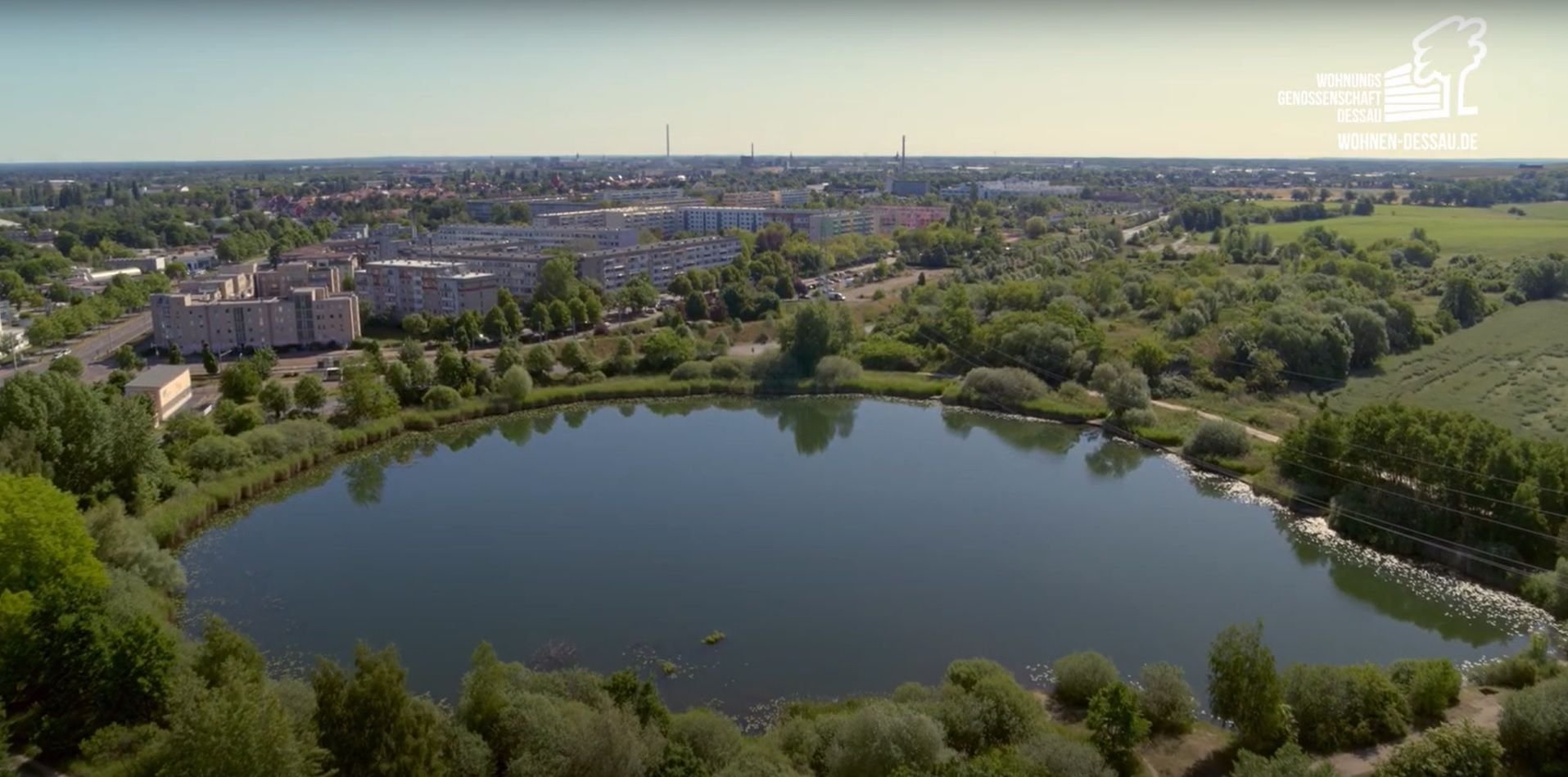 Eine Szene aus dem Image-Video: Dessau-Zoberberg aus der Vogelperspektive
